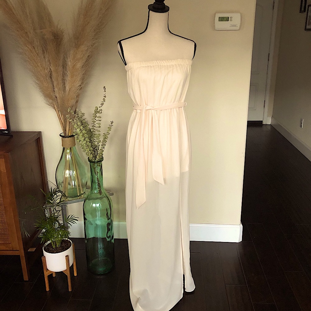 NWT Strapless Ivory Chiffon Maxi Dress - Size L